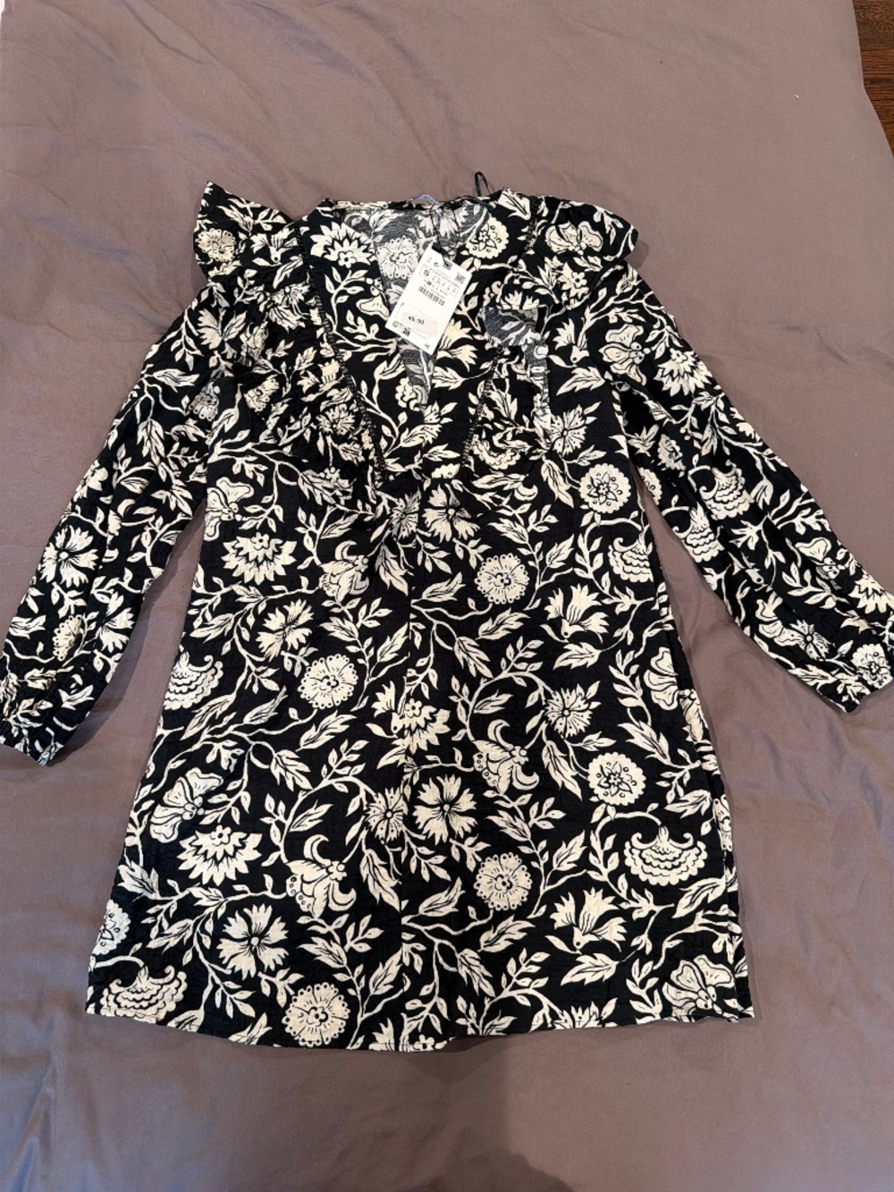 Zara Black & Cream Floral Print Mini Dress – Size Small – NWT